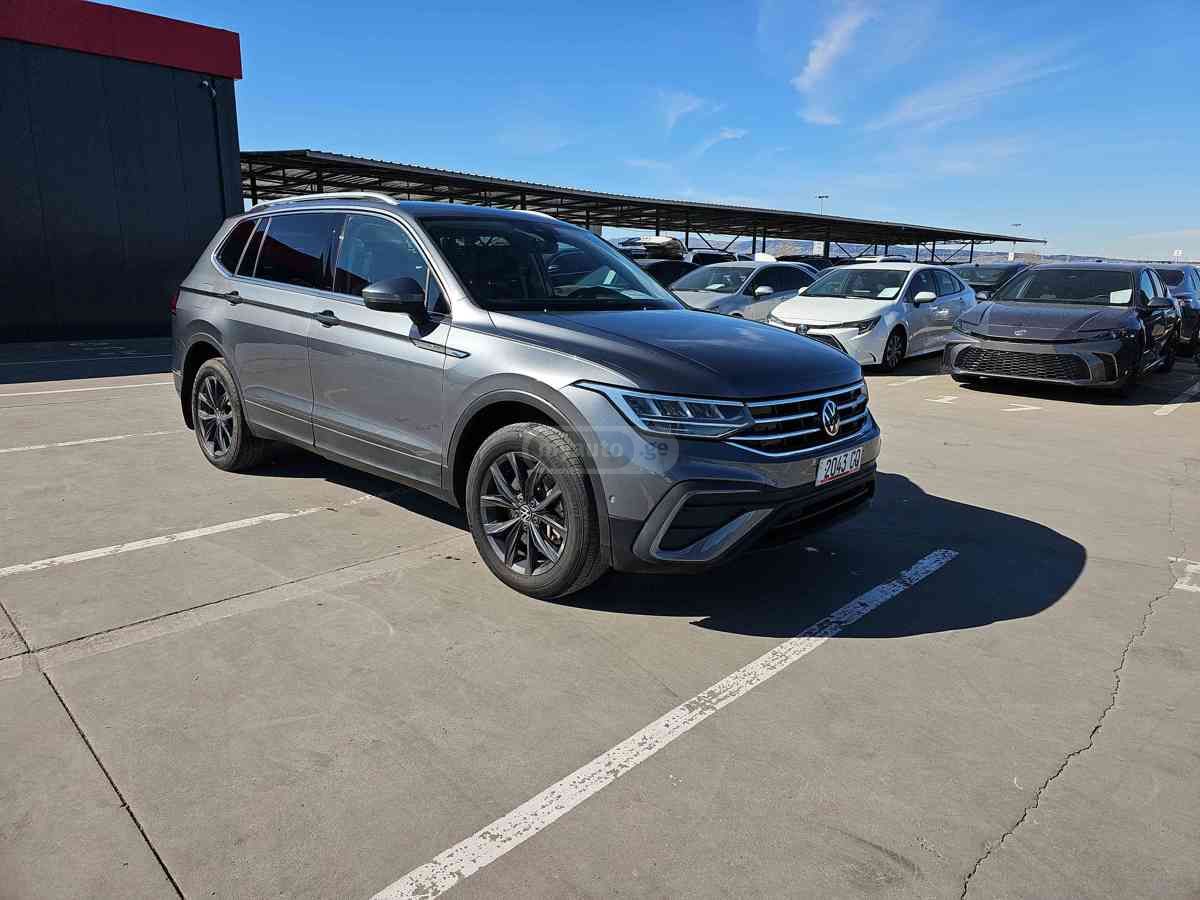 Volkswagen Volkswagen Tiguan — миниатюра 3