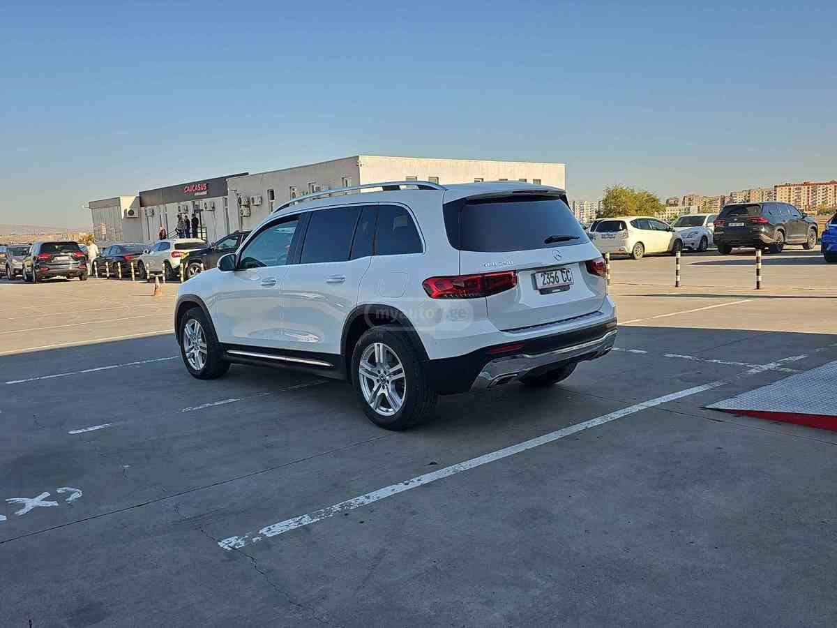 Mercedes-Benz GLB 250 2021 — миниатюра 8