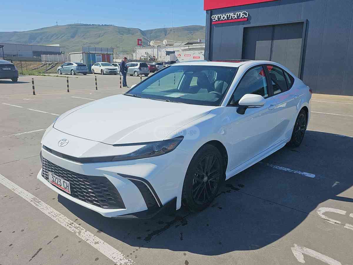 Toyota Toyota Camry — миниатюра 1