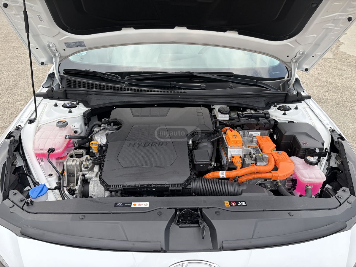 Hyundai Elantra - фото 12