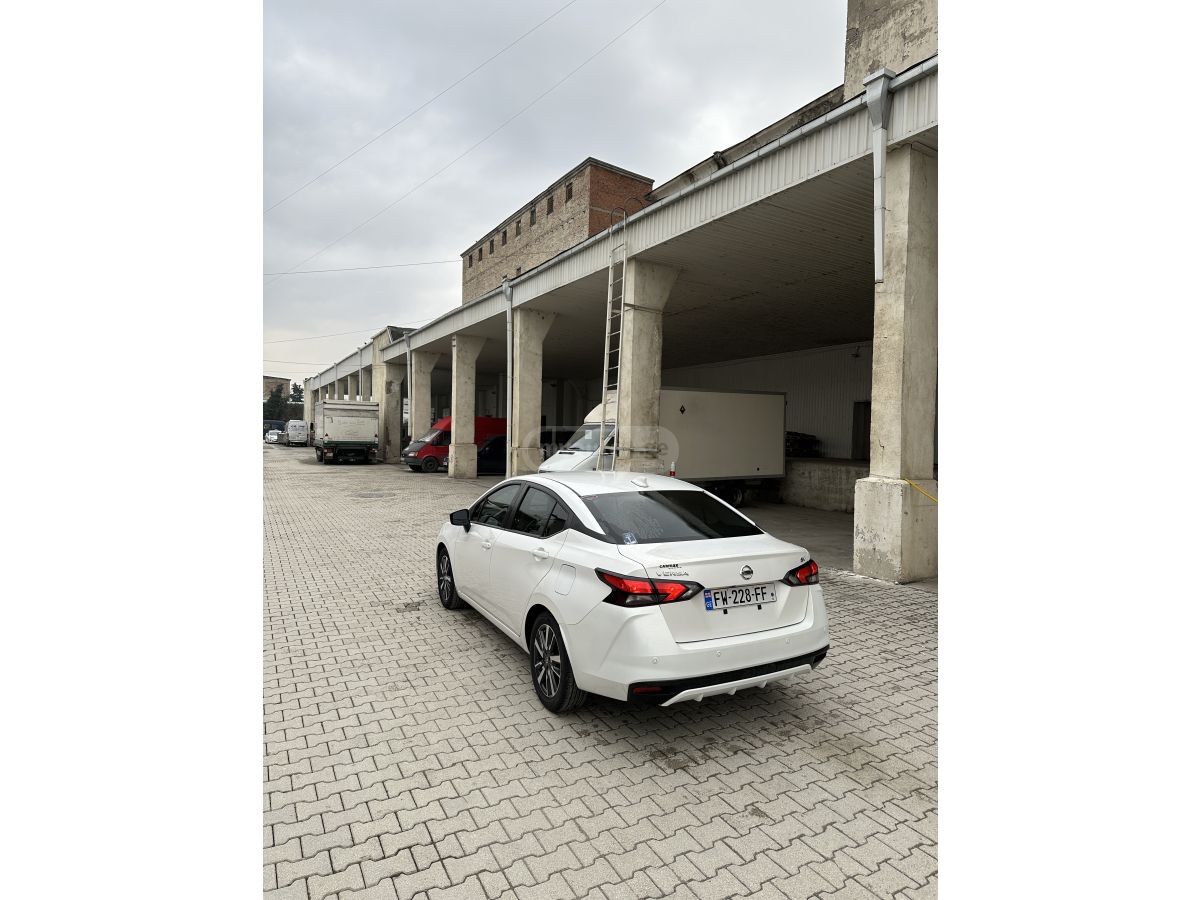 Nissan 1.6 SV 4dr Sedan CVT — миниатюра 5