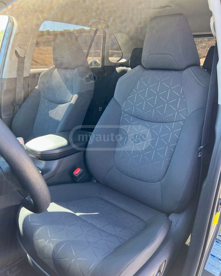 Toyota XLE — миниатюра 4