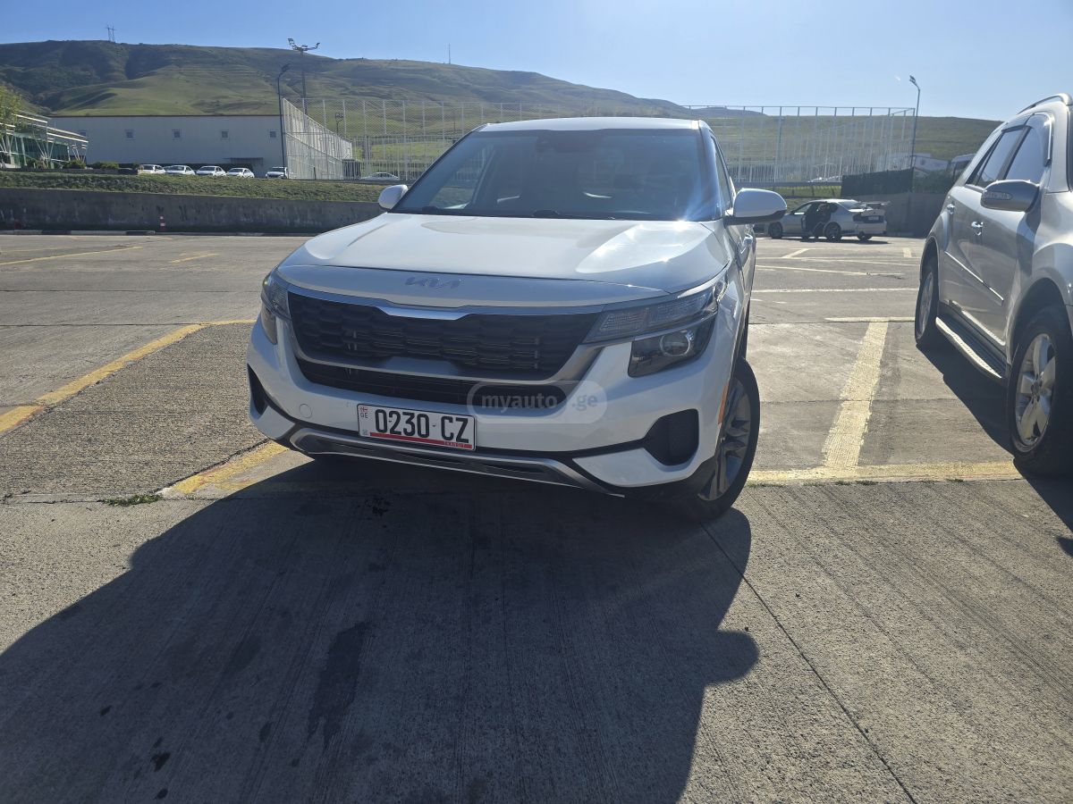 Kia Seltos - фото 1