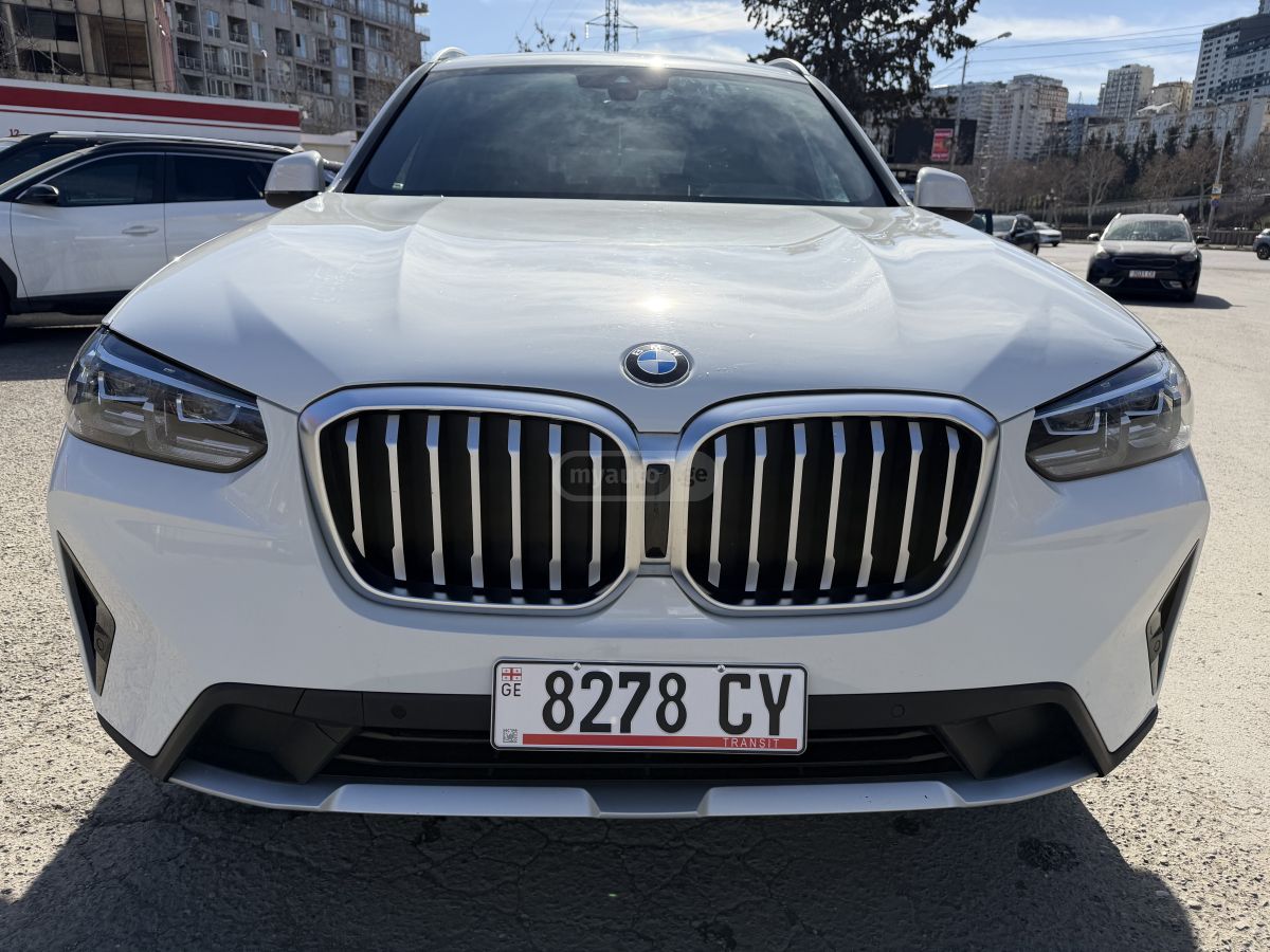 BMW X3 - фото 1