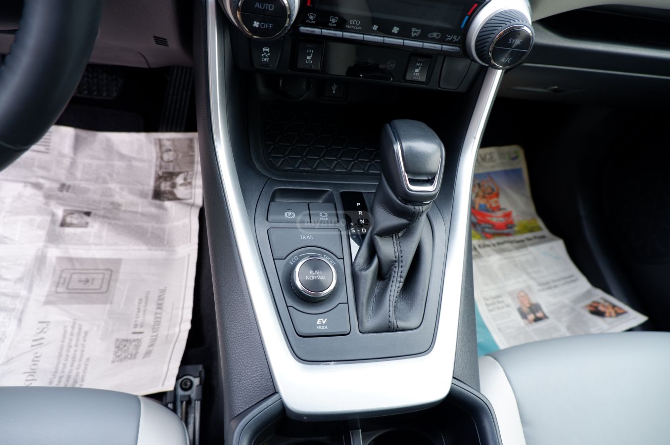 Toyota Rav 4 - фото 11