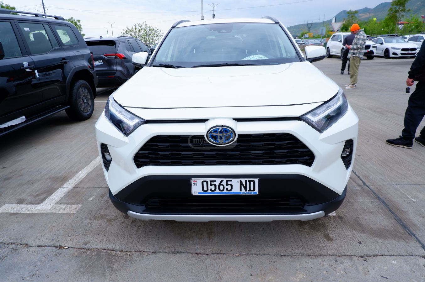 Toyota Rav 4 - фото 2