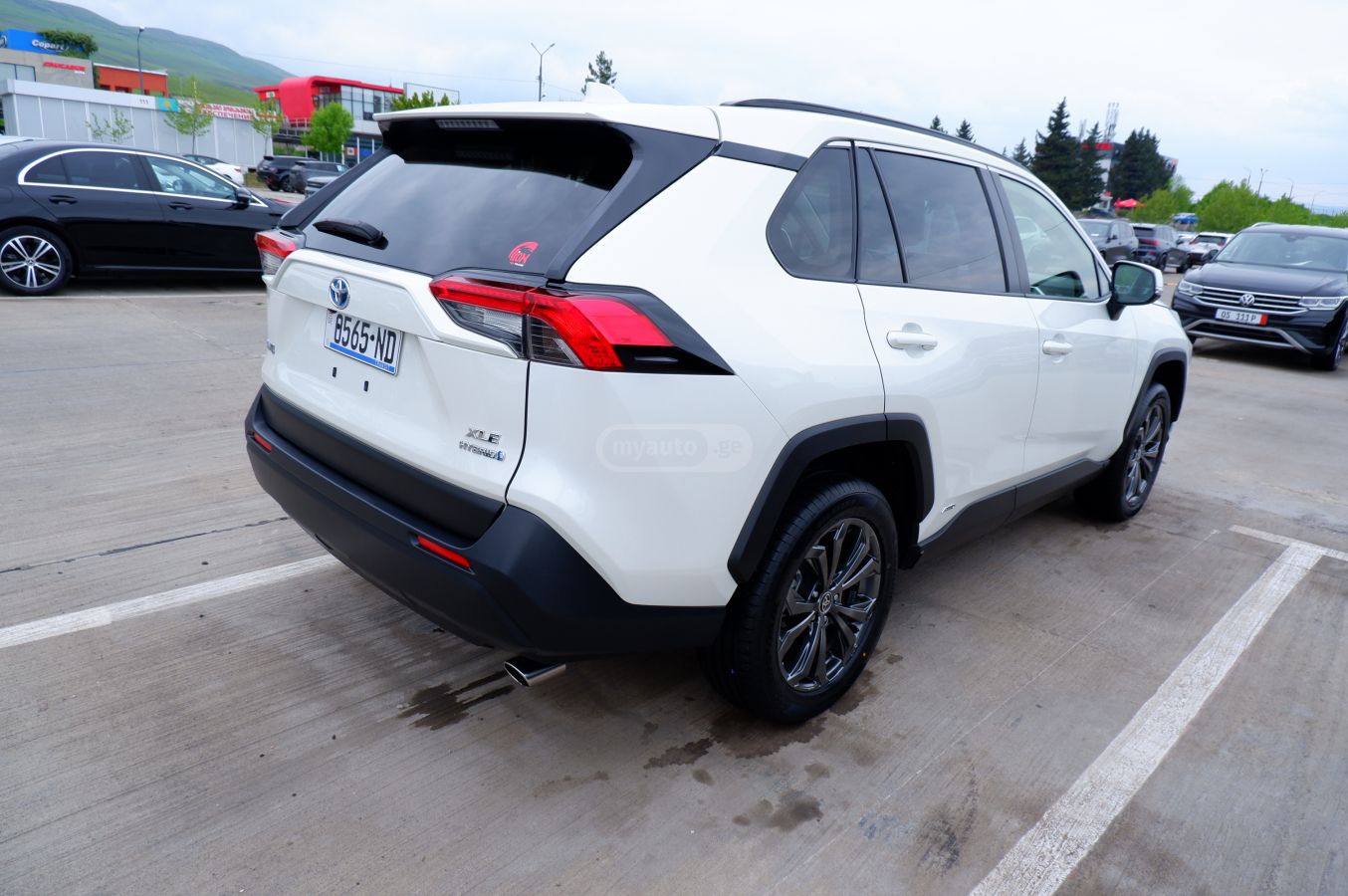Toyota Rav 4 - фото 4