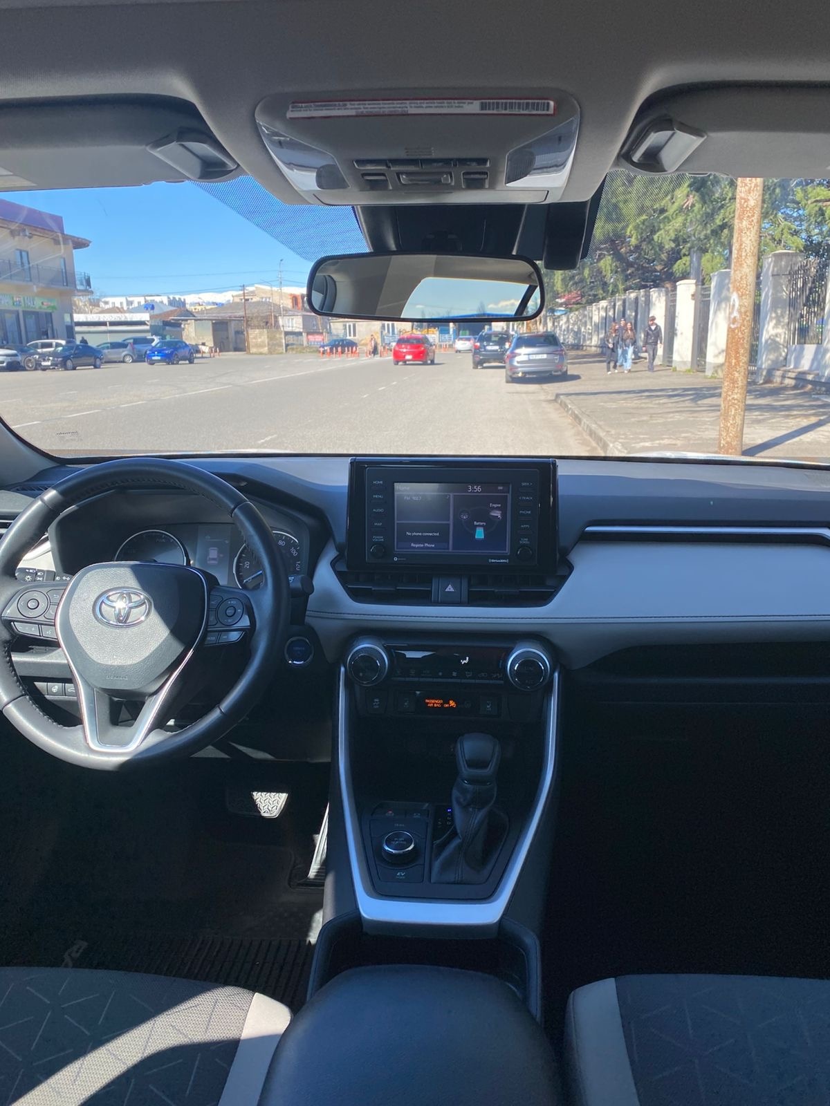 Toyota RAV 4 - фото 2