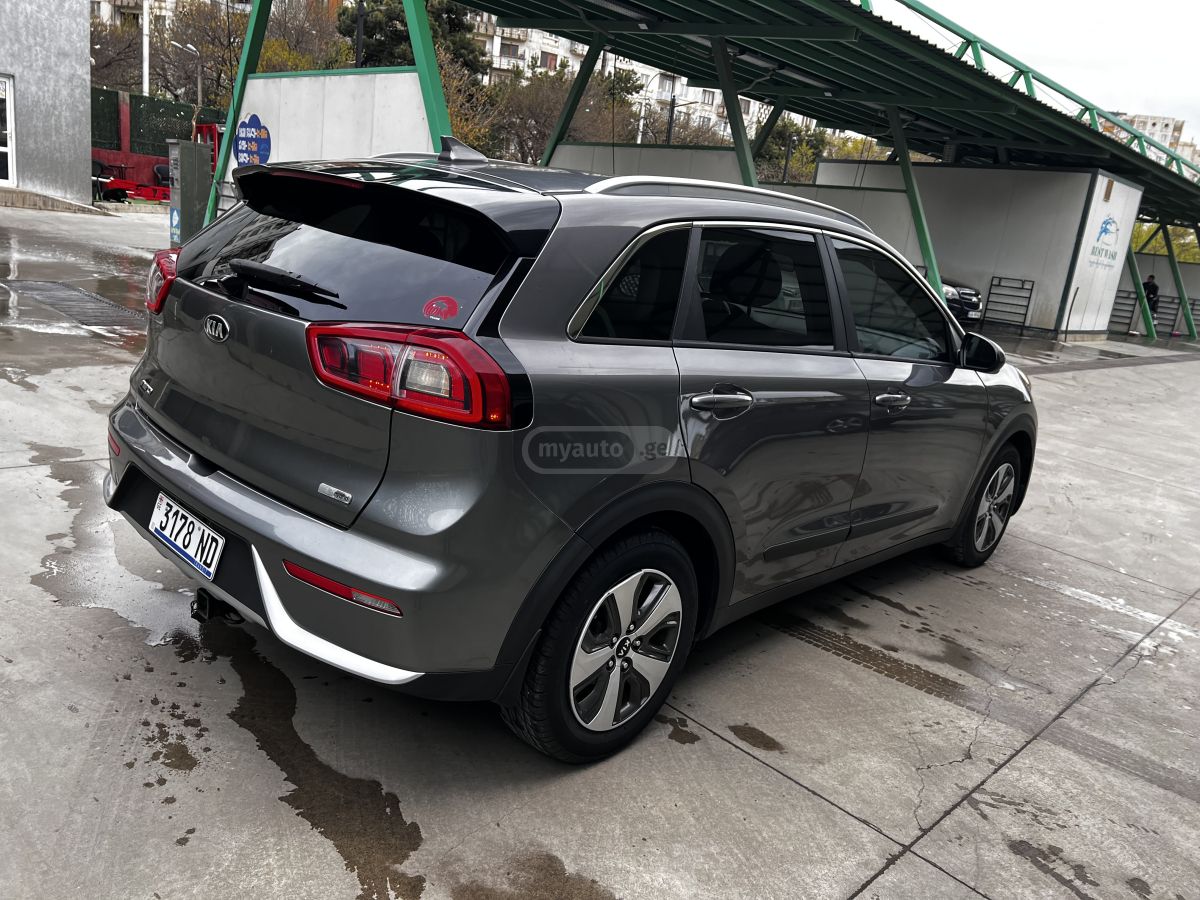 Kia Niro - фото 8