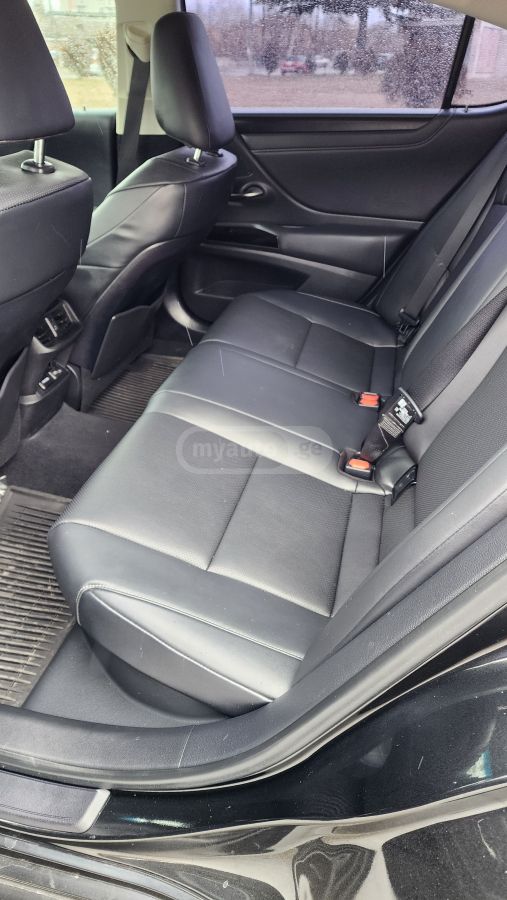 Lexus ES 300 - фото 7