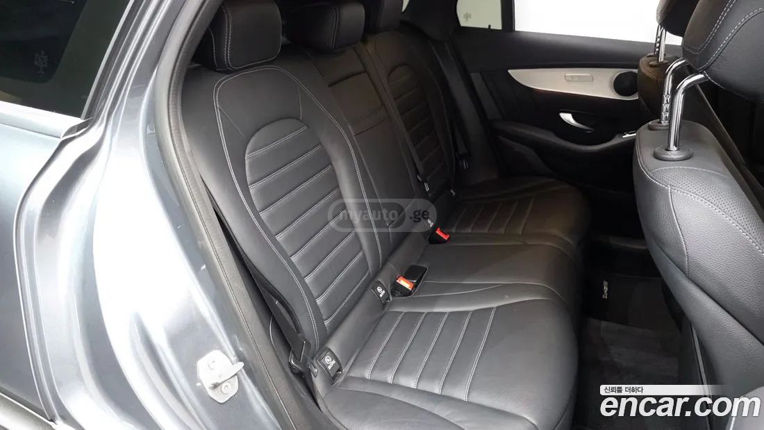 Mercedes-Benz GLC 63 AMG 2021 — миниатюра 12