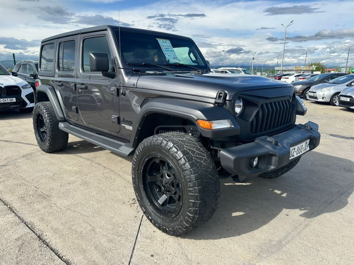 Jeep Wrangler - фото 1
