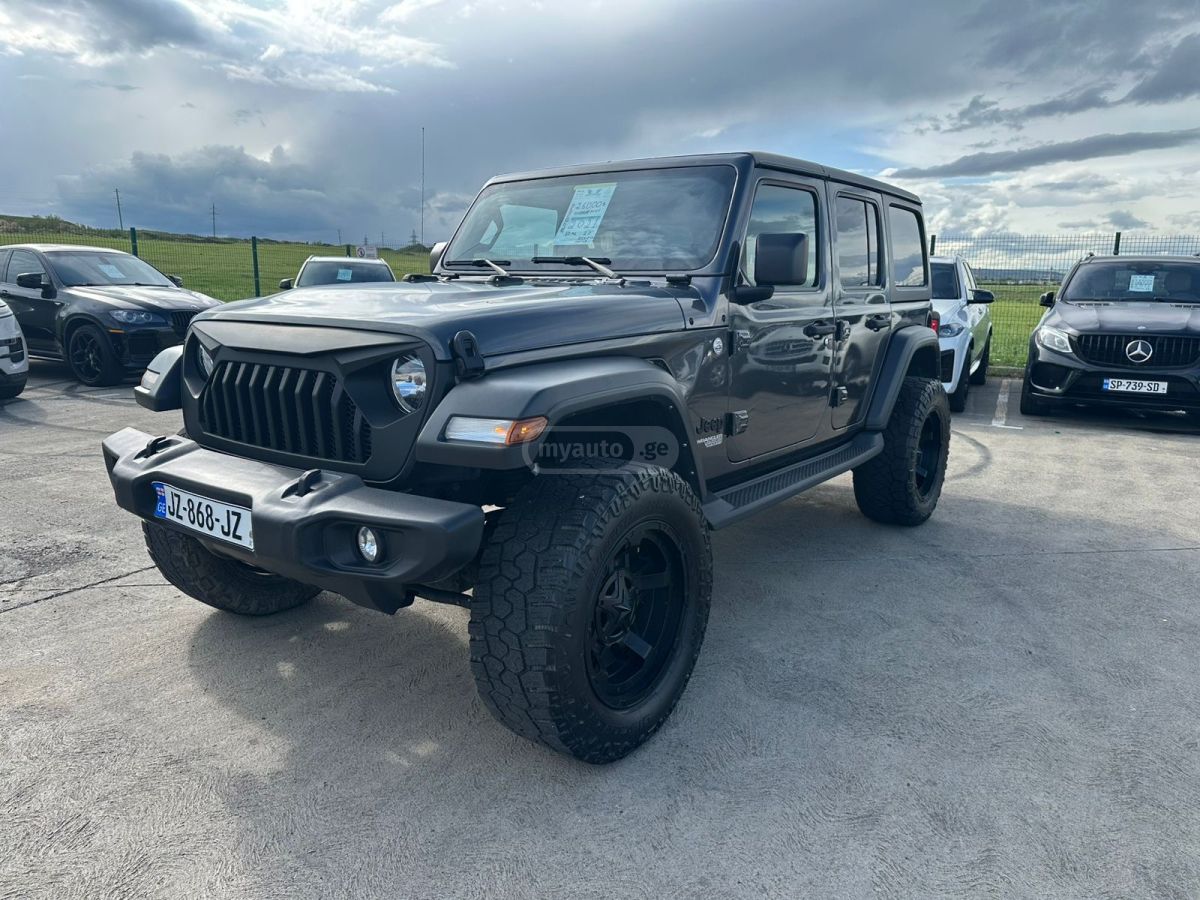 Jeep Wrangler - фото 11