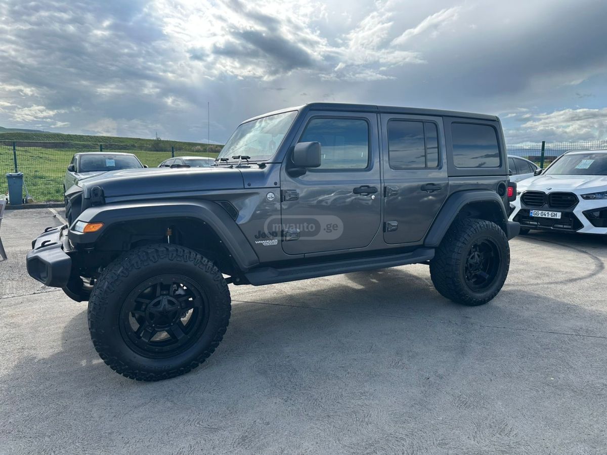 Jeep Wrangler - фото 6