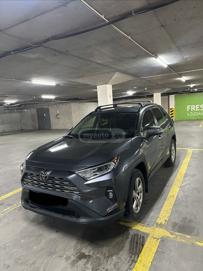 Toyota RAV 4 - фото 2