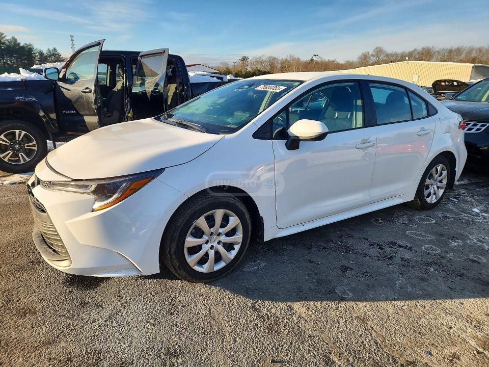 Toyota Corolla - фото 1