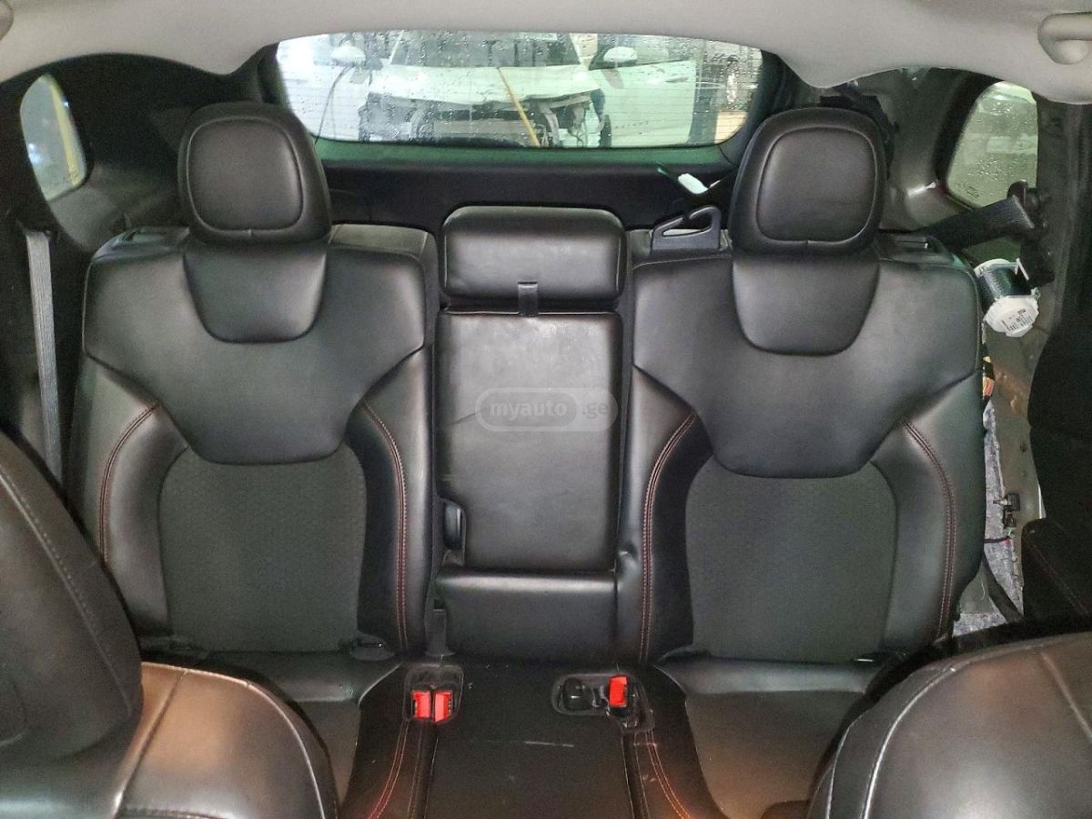 Jeep Cherokee - фото 10