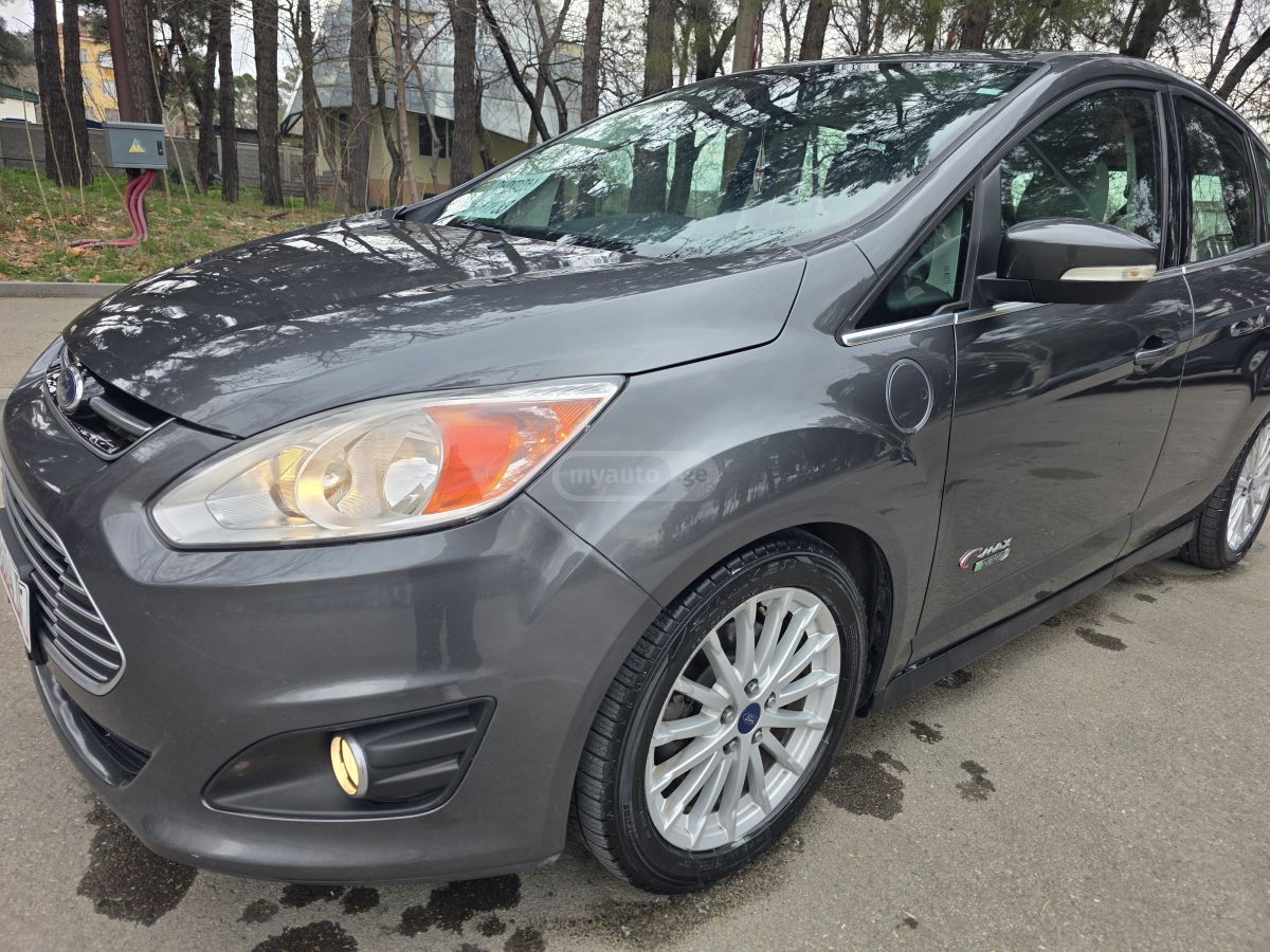 Ford C-MAX - фото 2