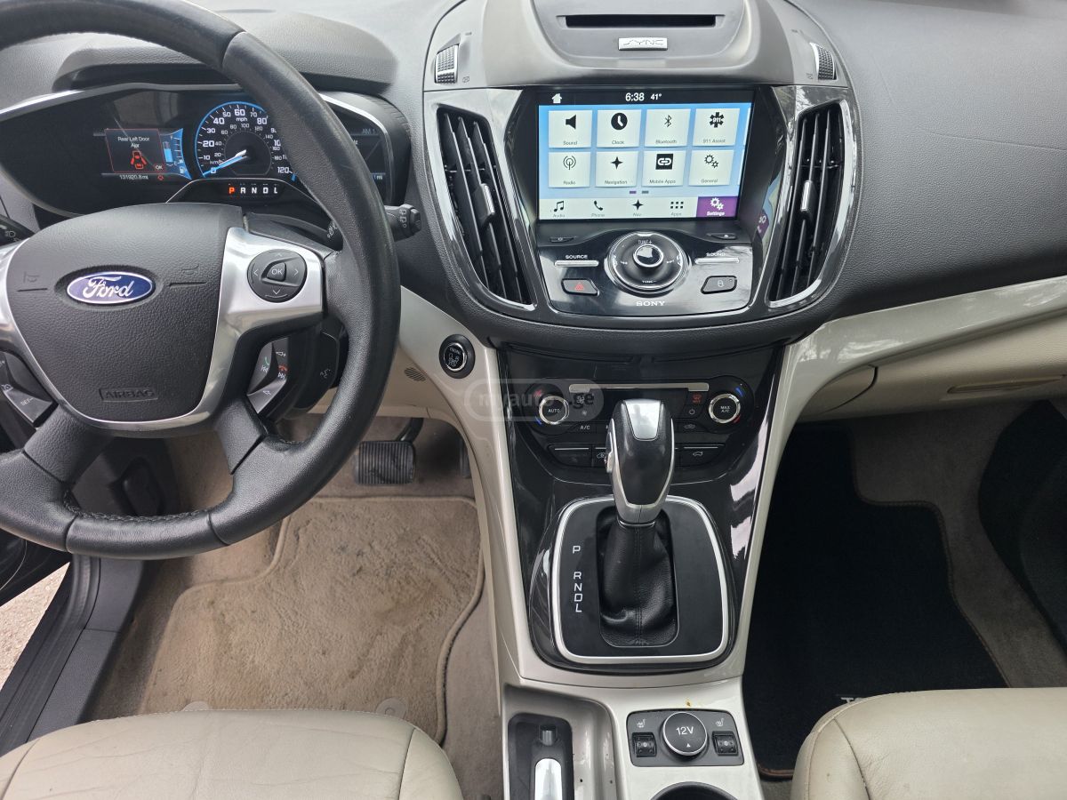 Ford C-MAX - фото 9