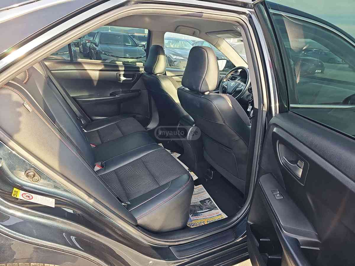 Toyota Camry - фото 7