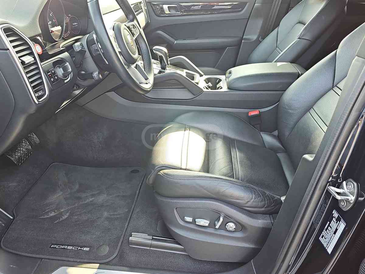 Porsche Porsche Cayenne — миниатюра 10