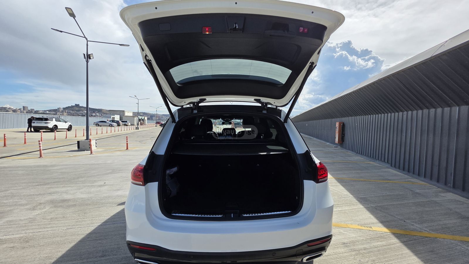 Mercedes-Benz GLE 350 - фото 9