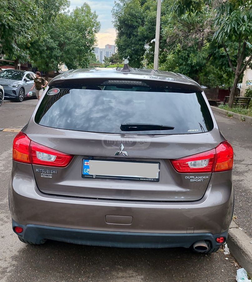 Mitsubishi Outlander Sport - фото 2