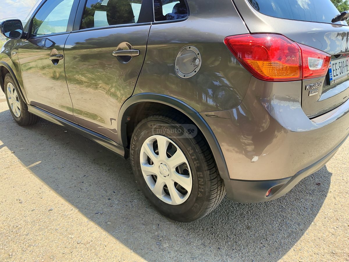 Mitsubishi Outlander Sport - фото 9