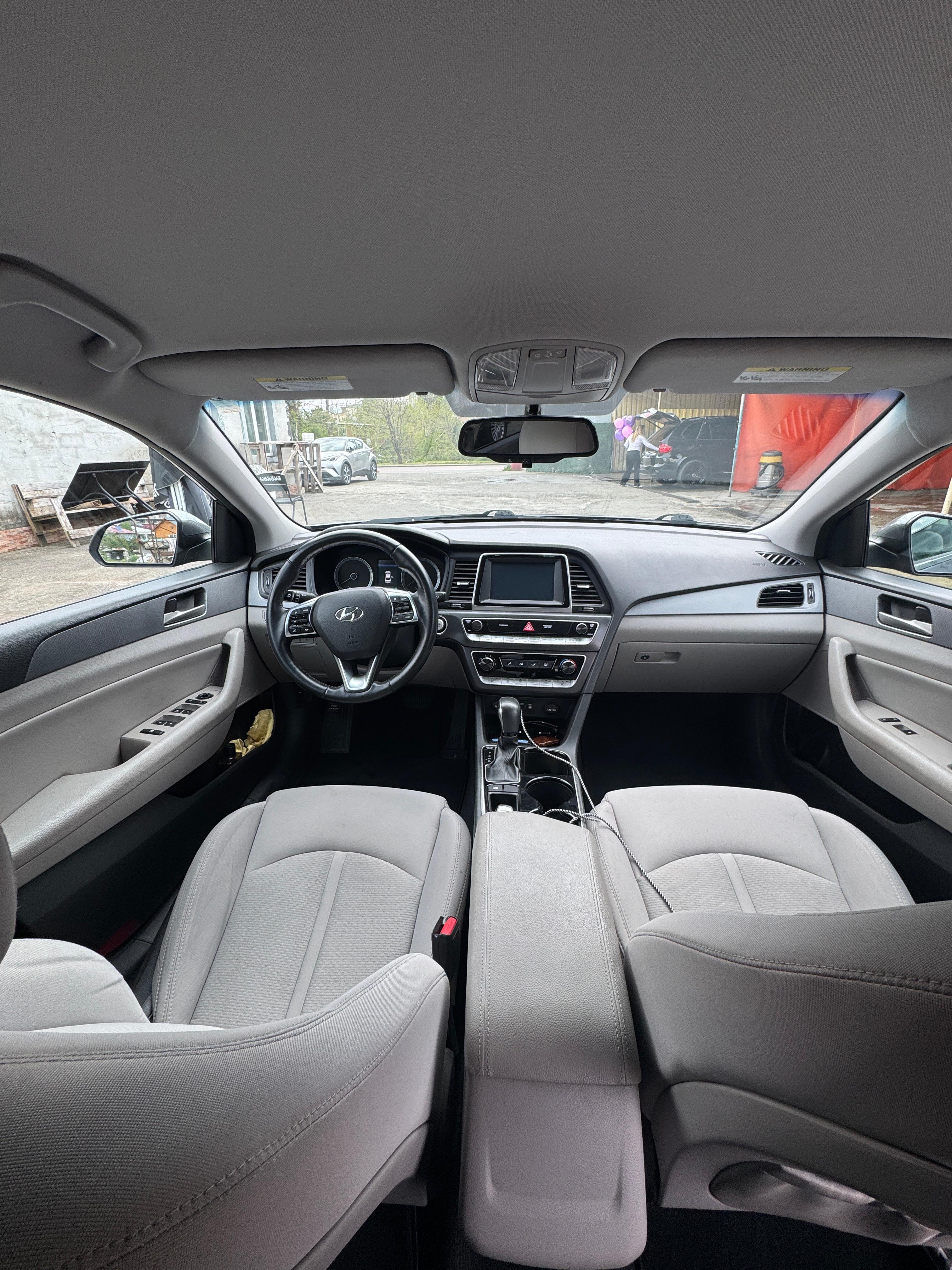 Hyundai Sonata - фото 1