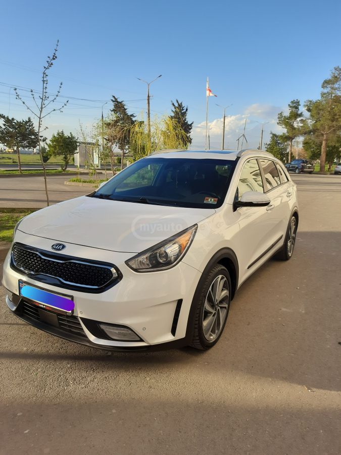 Kia Niro - фото 1