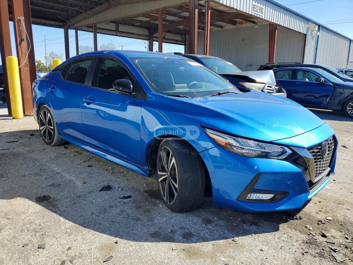 Nissan Sentra - фото 1