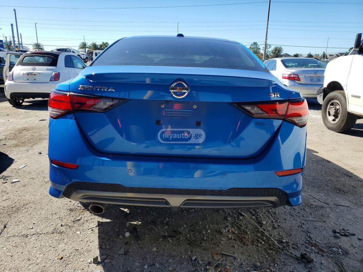 Nissan Sentra - фото 4