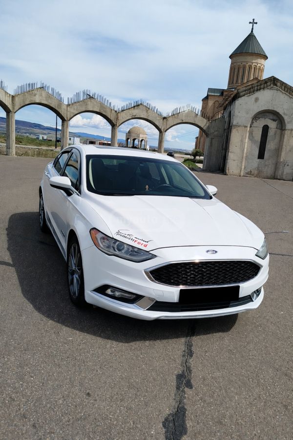 Ford Fusion - фото 8