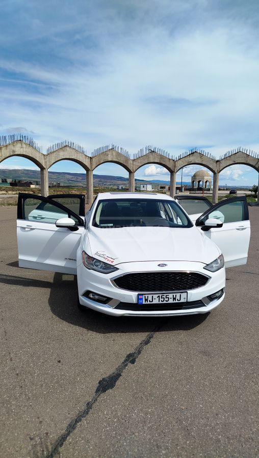 Ford Fusion - фото 9