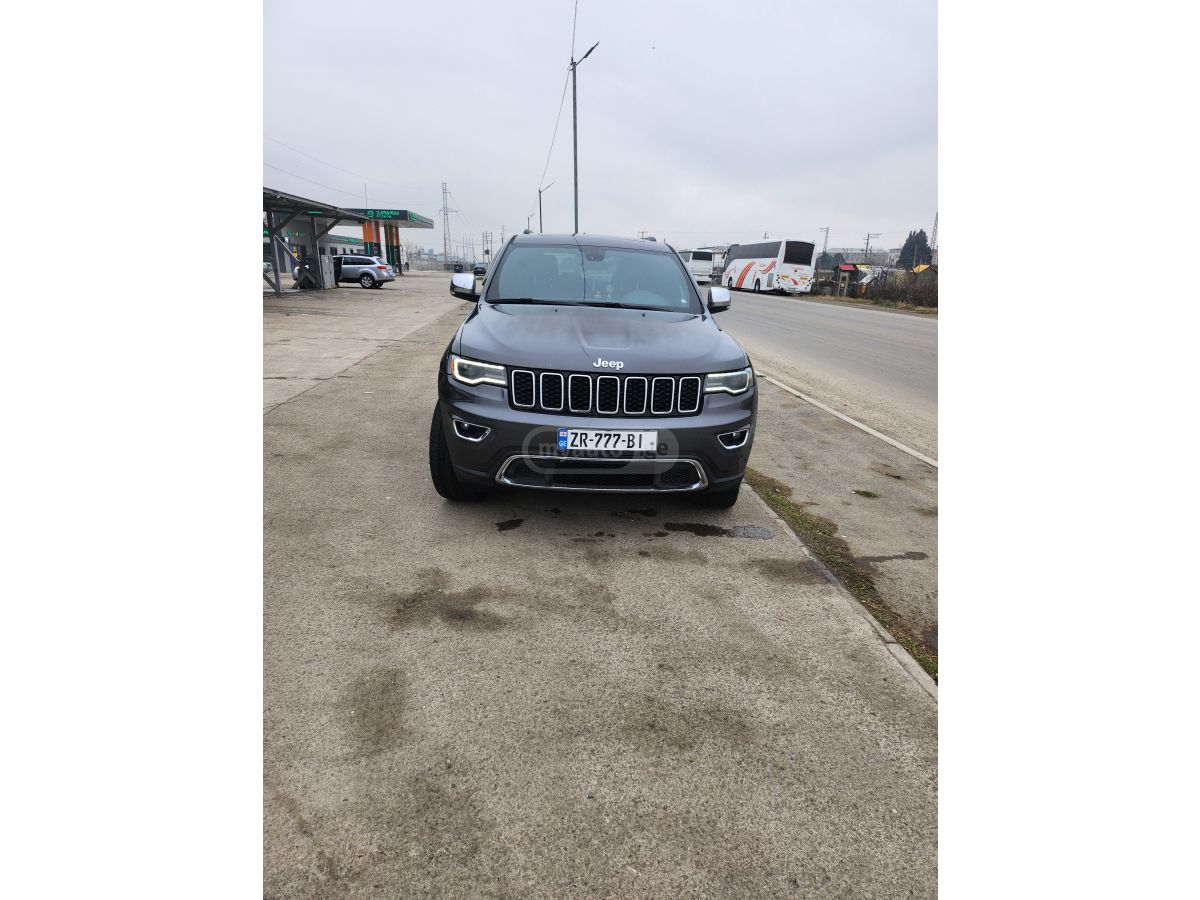 Jeep Grand Cherokee - фото 1