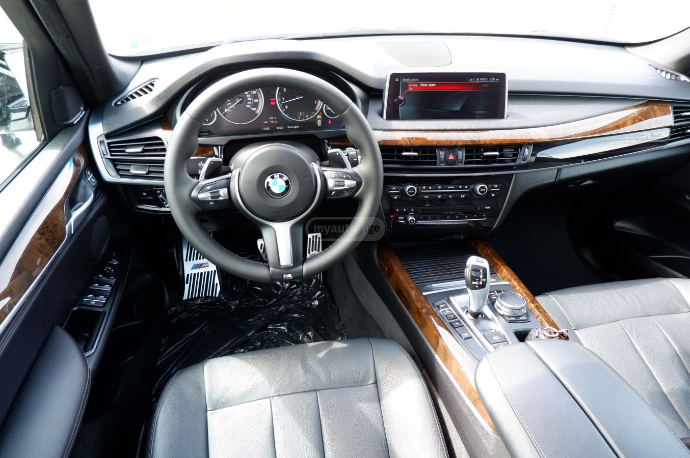 BMW X5 - фото 10