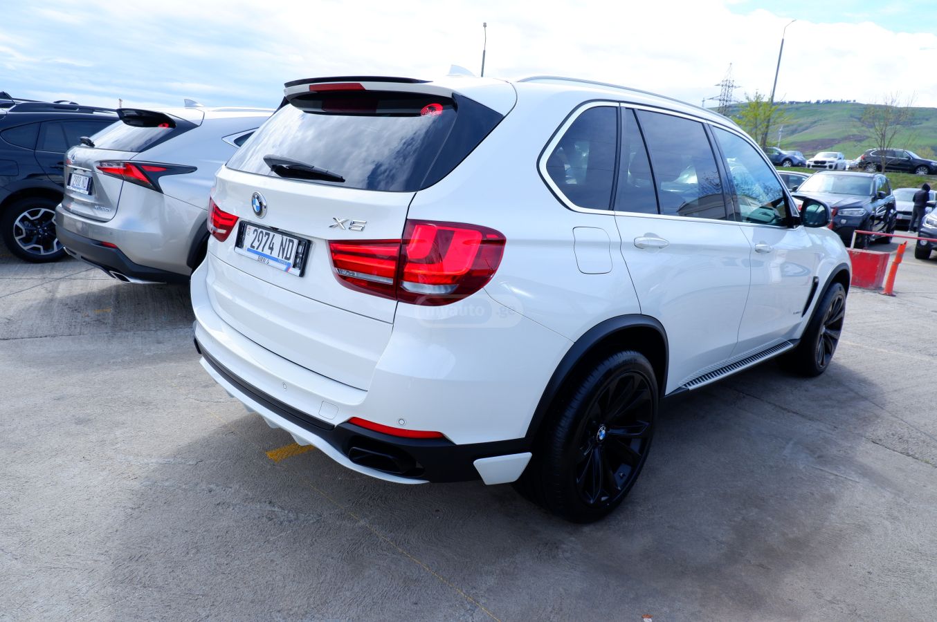 BMW X5 - фото 5
