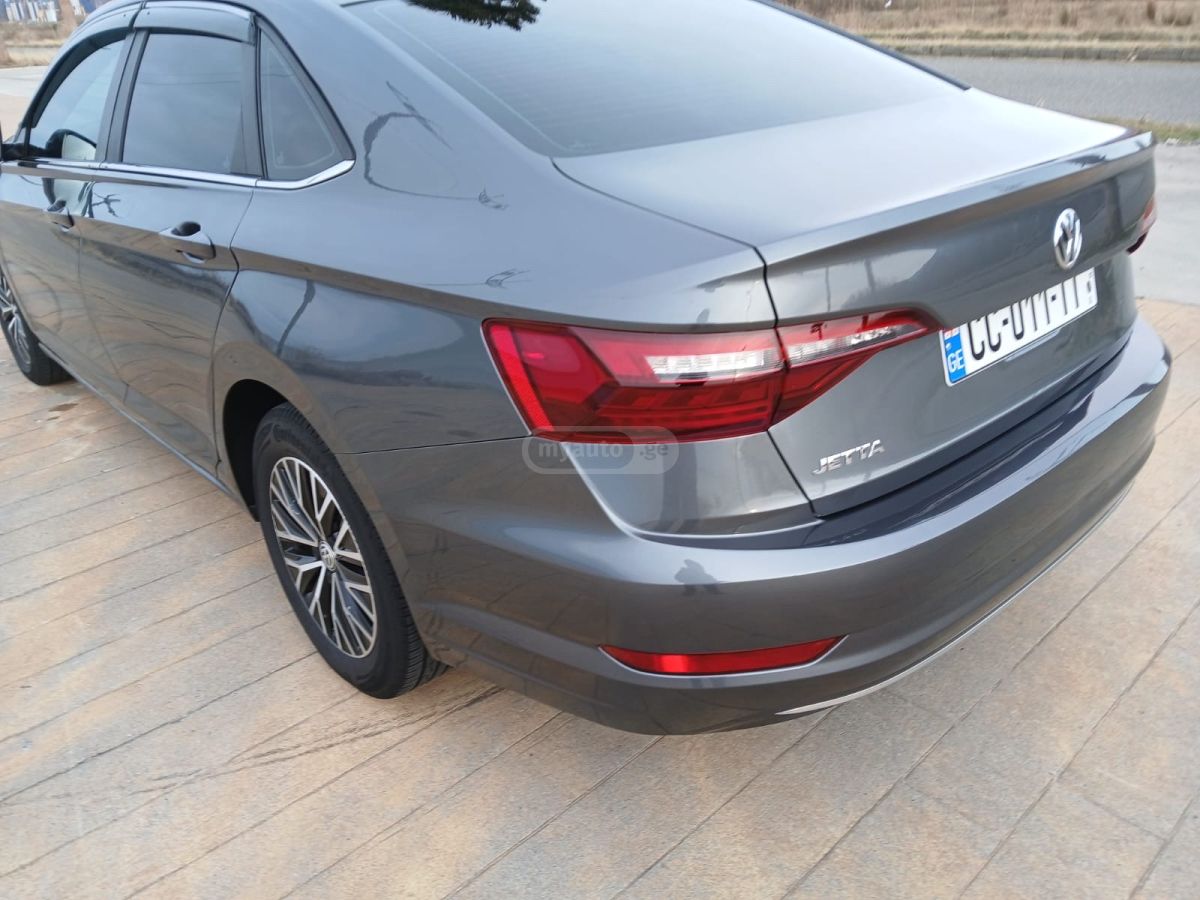 Volkswagen Jetta - фото 11