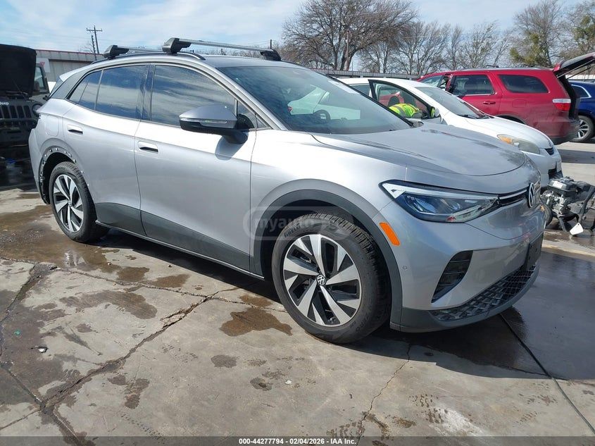 Volkswagen ID 4 - фото 1