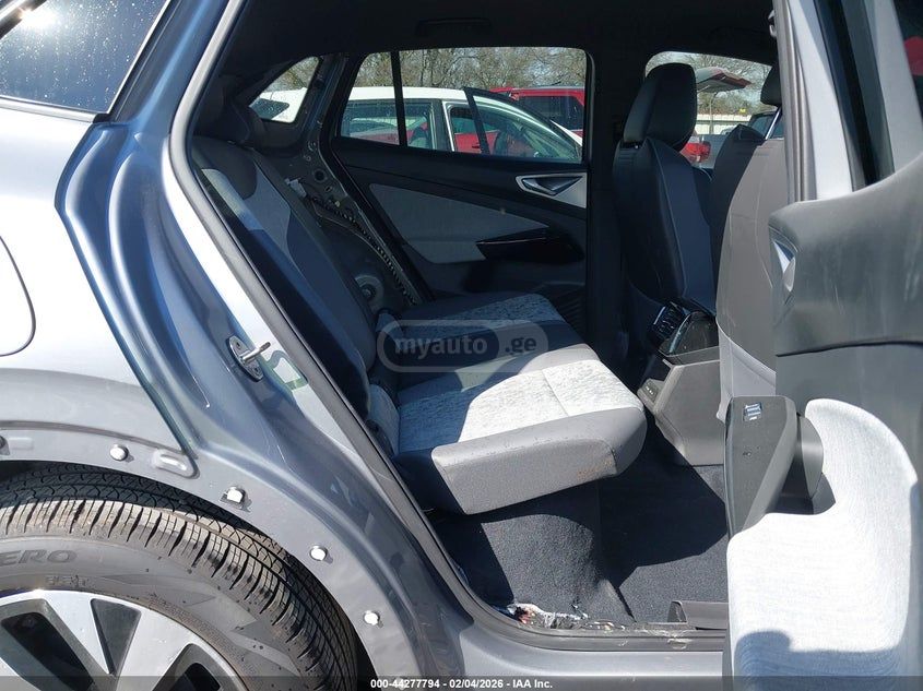 Volkswagen ID 4 - фото 8