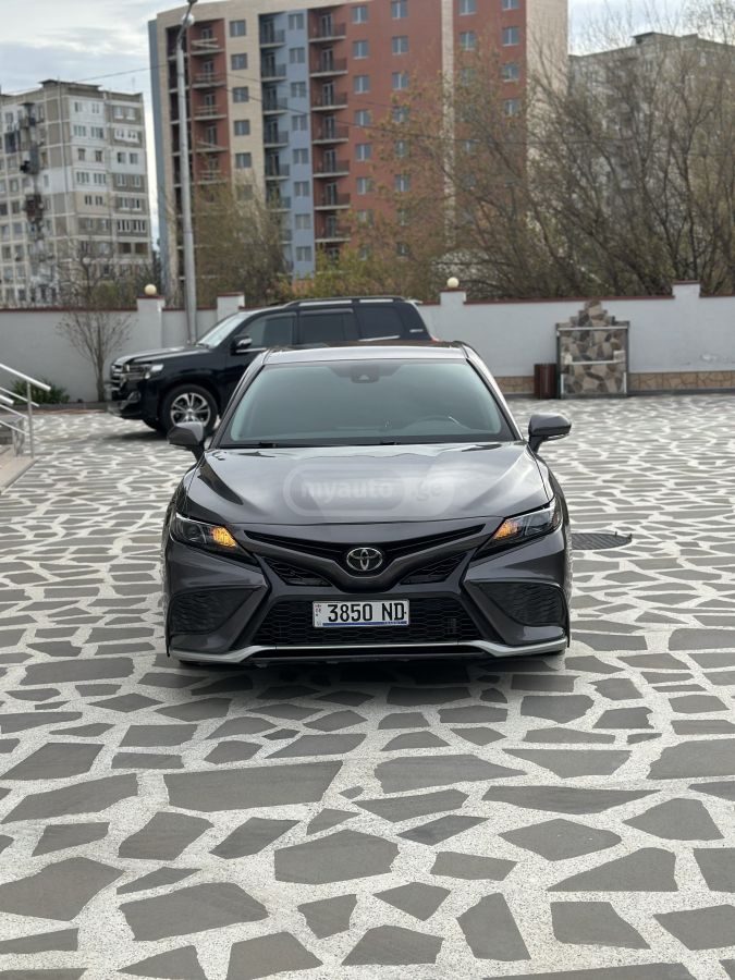 Toyota Camry - фото 3