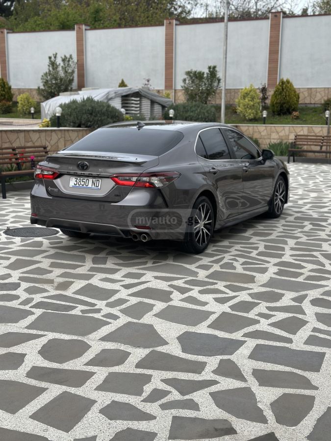 Toyota Camry - фото 5