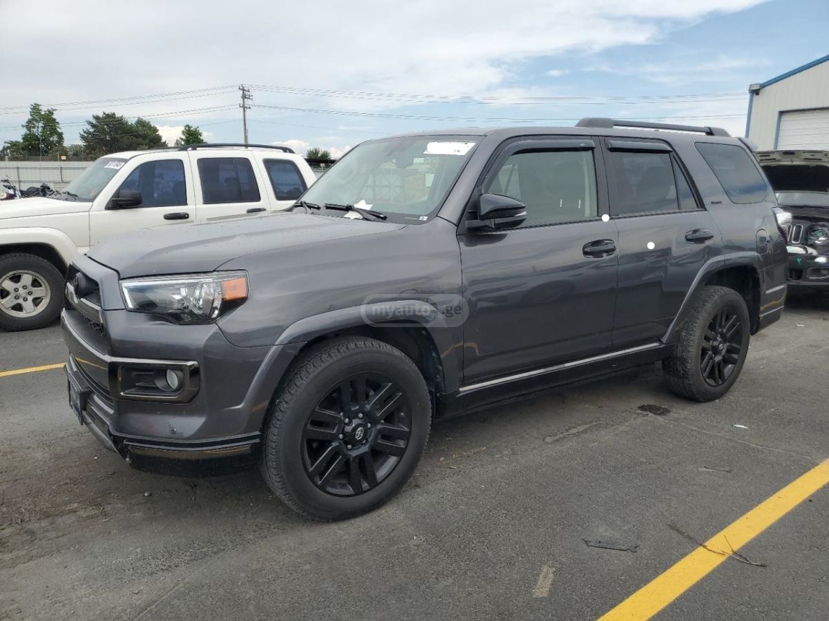 Toyota 4 Runner - фото 1