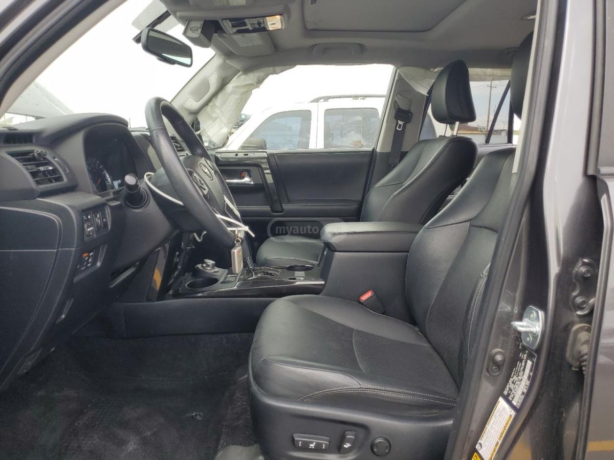 Toyota 4 Runner - фото 8