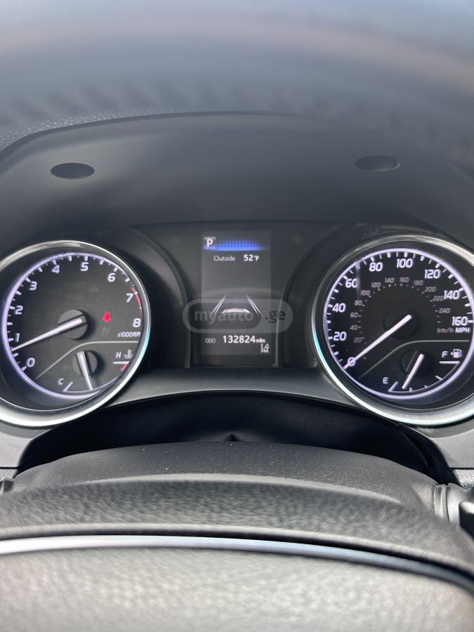 Toyota Camry - фото 7