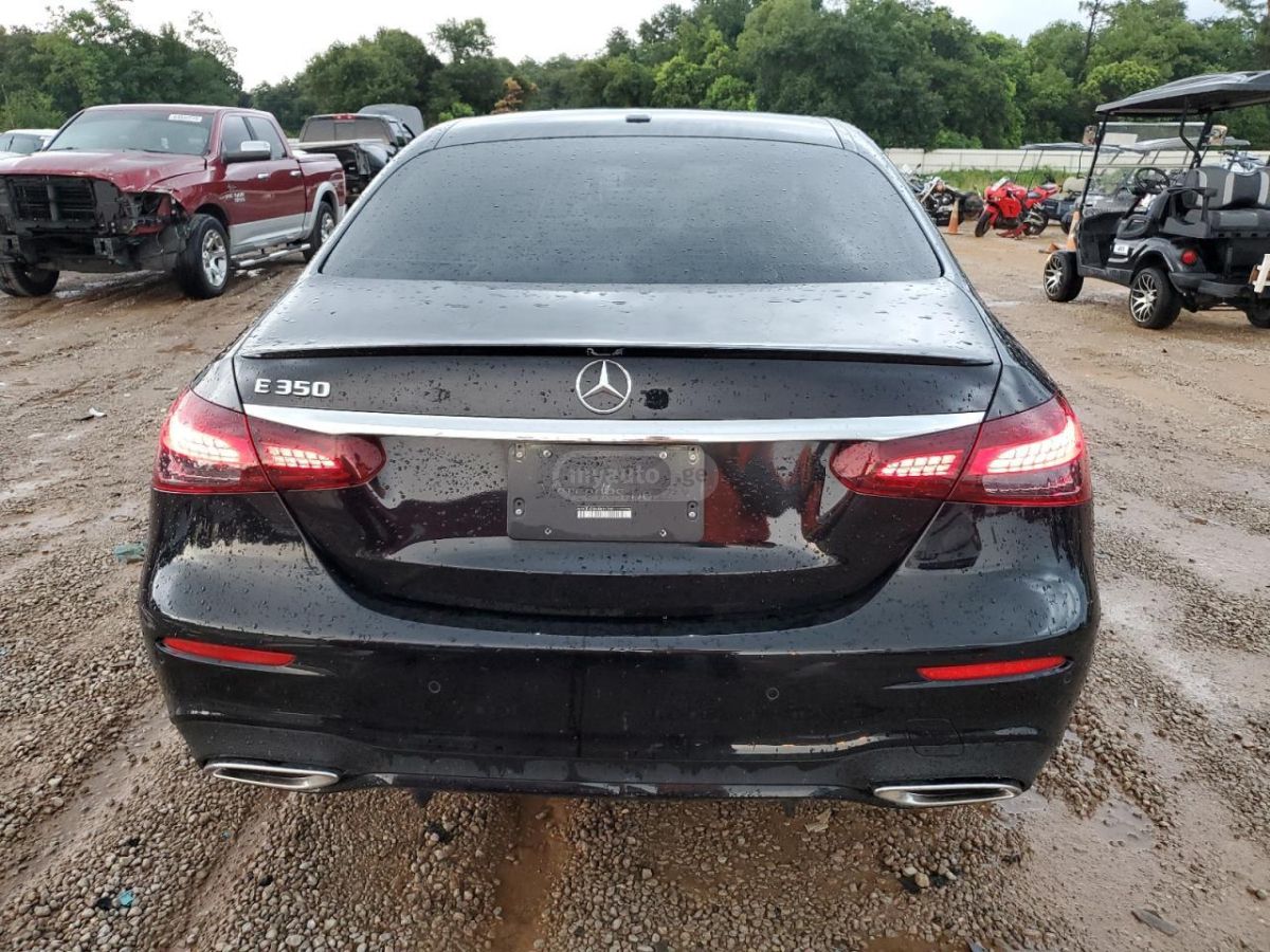 Mercedes-Benz E 300 2022 — миниатюра 6