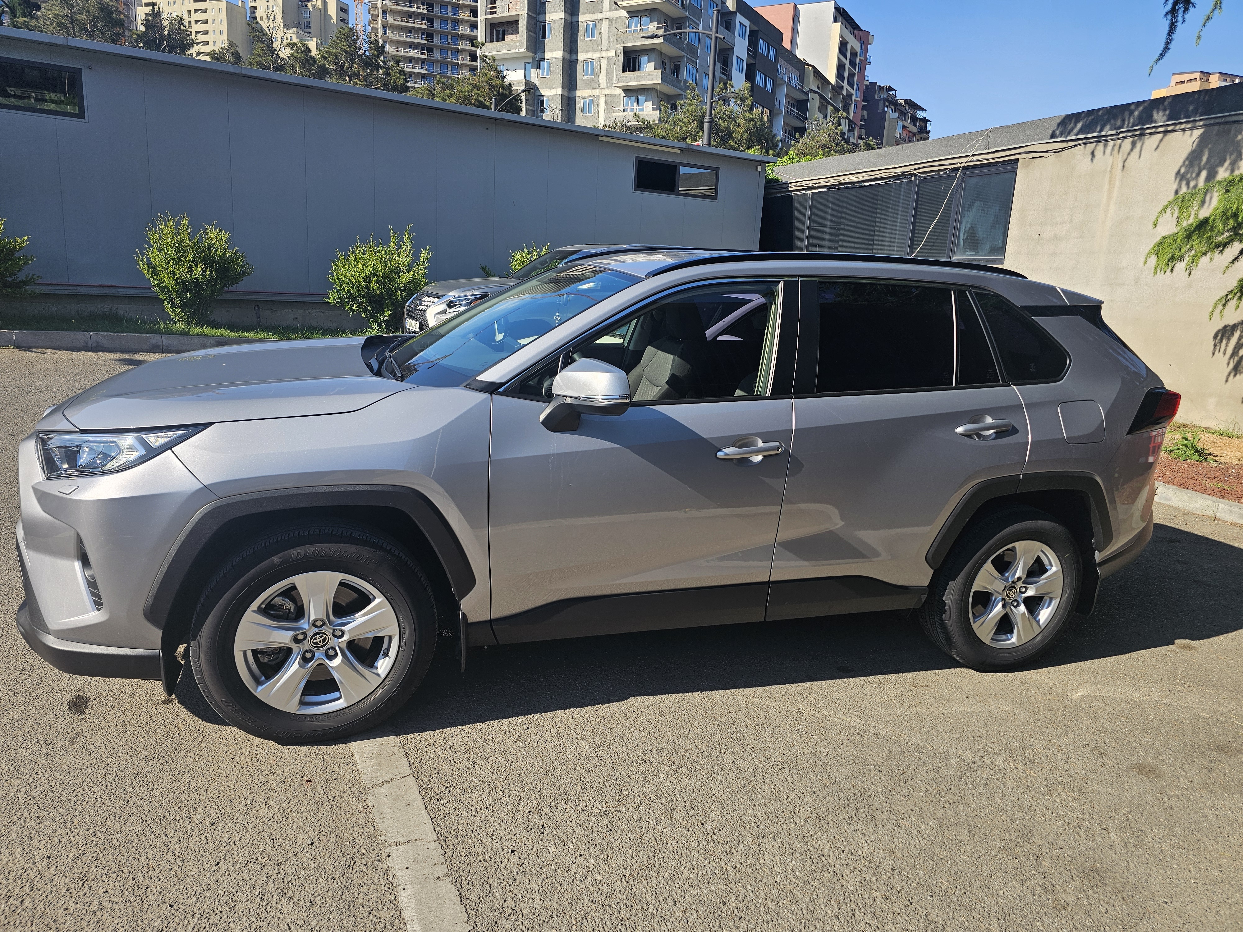 Toyota Rav 4 - фото 4