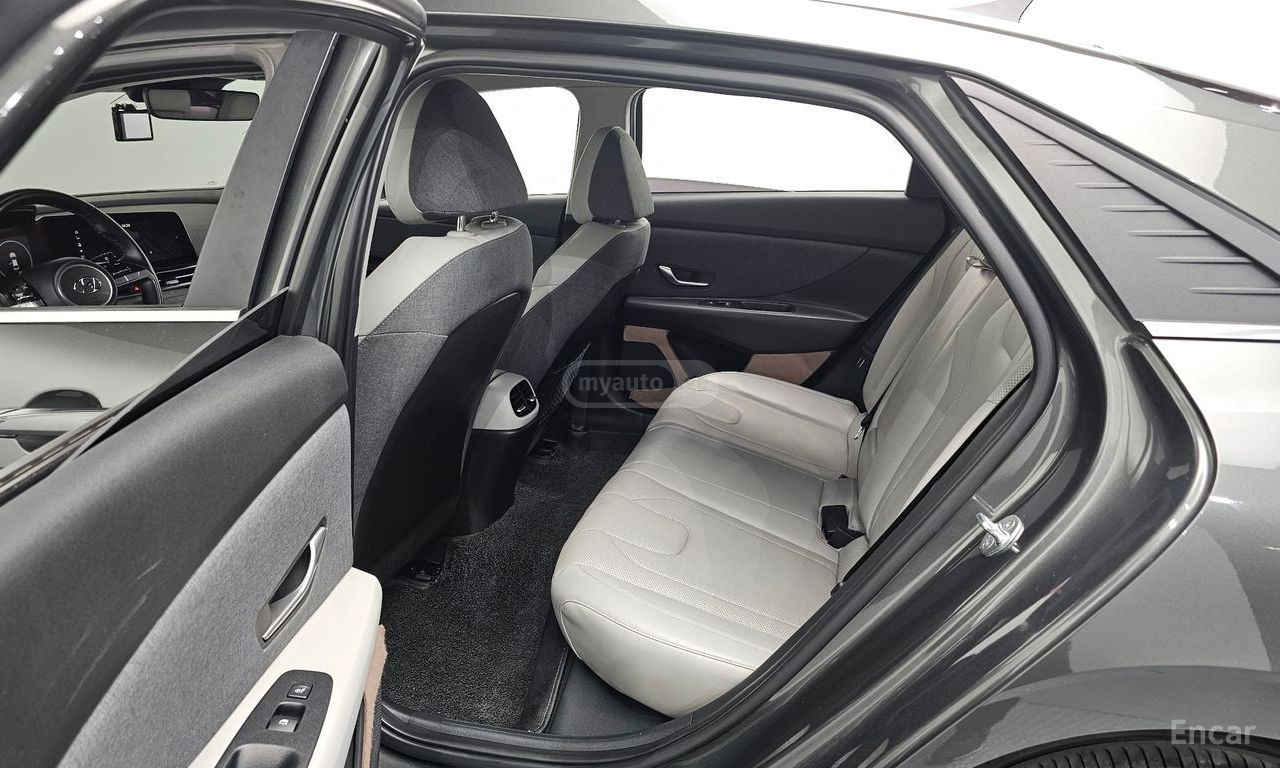 Hyundai Avante - фото 11