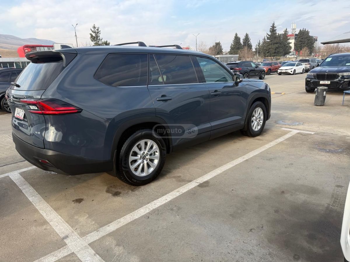 Toyota Grand Highlander - фото 15