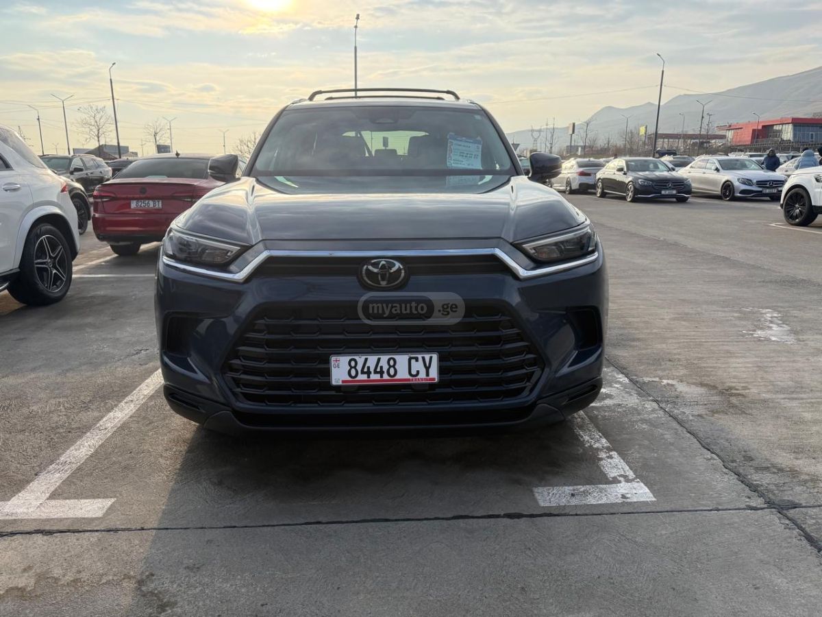 Toyota Grand Highlander - фото 2